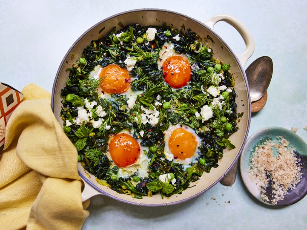 Green Vegetable Baked Eggs With Spinach and Feta | Living North