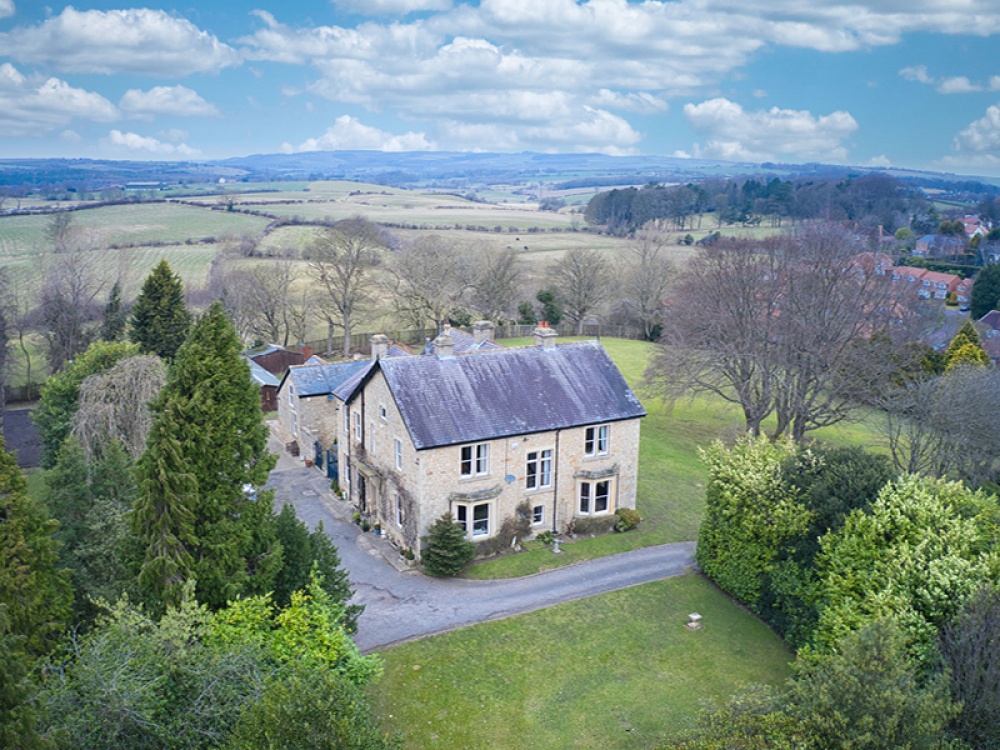 See Inside this Magnificent City Manor House in Crossgate Moor | Living ...