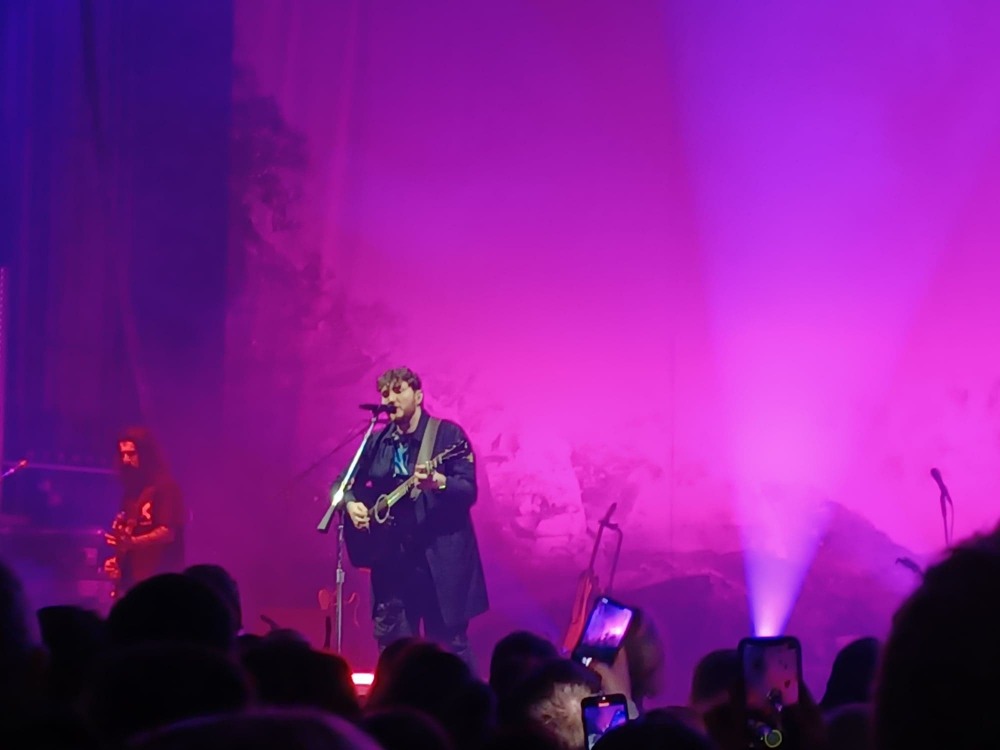 James Arthur at Stockton Globe, Faye Dixon